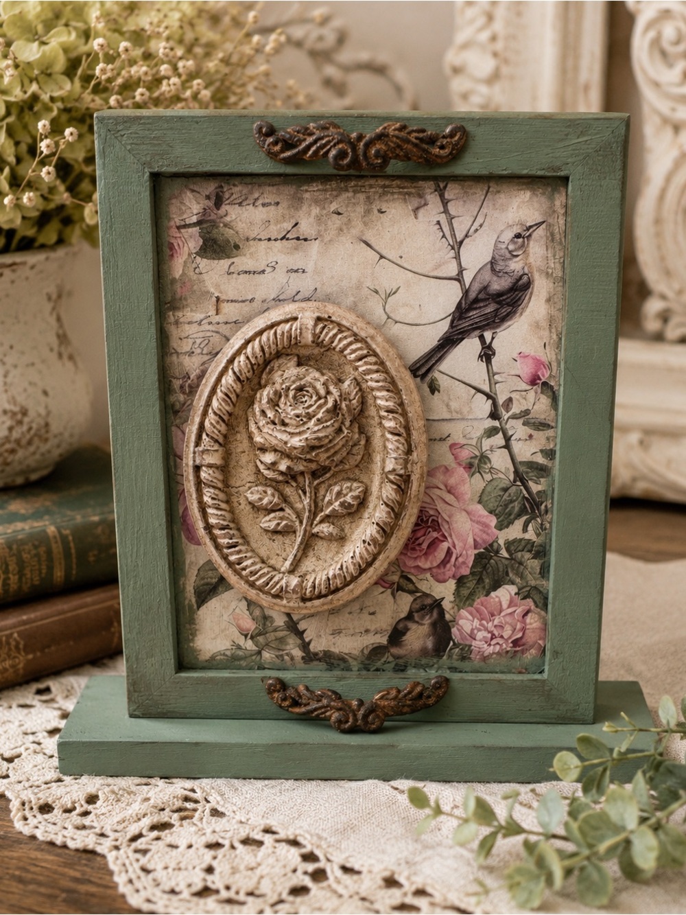 Vintage Inspired Rise & Bird Shelf Sitter